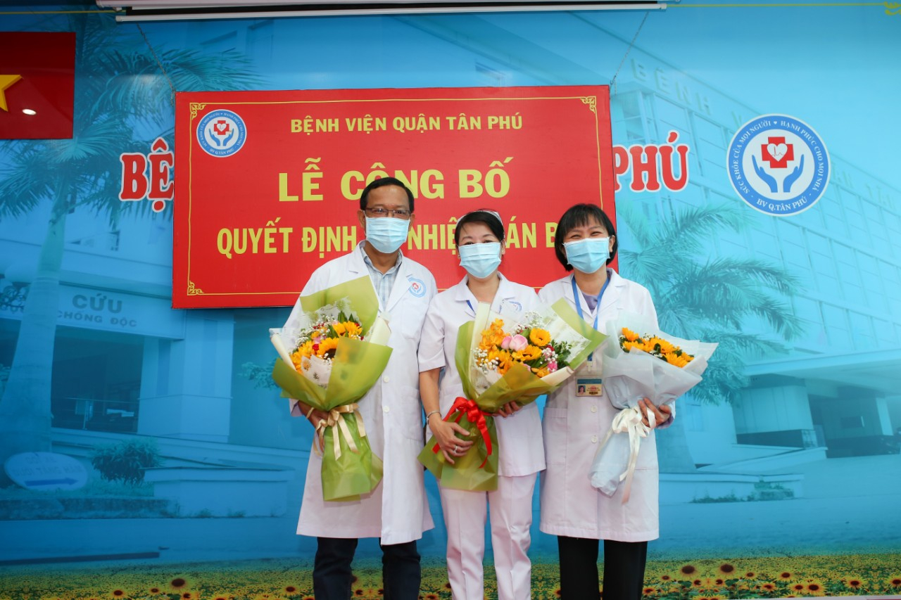 Lễ trao quyết định bổ nhiệm  cán bộ chủ chốt Bệnh viện quận Tân Phú