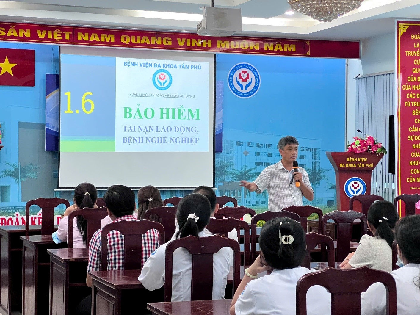 Bài viết tuyên truyền: “Hưởng ứng tháng hành động về an toàn, vệ sinh lao động và Tuần lễ Quốc gia Nước sạch, vệ sinh môi trường năm 2026 tại Bệnh viện Đa khoa Tân Phú”