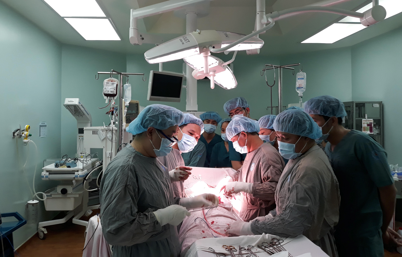 Bệnh viện quận Tân Phú báo động đỏ kịp thời cứu sống bệnh nhân tự đâm thủng tim