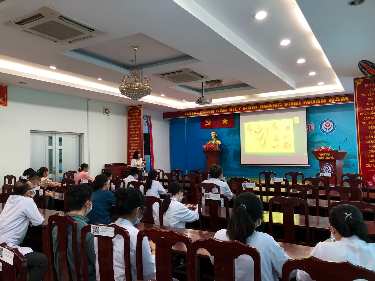 BỆNH VÕNG MẠC TĂNG HUYẾT ÁP