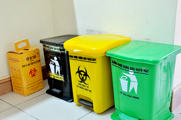 Hướng dẫn vệ sinh môi trường bề mặt trong  các cơ sở khám bệnh, chữa bệnh
