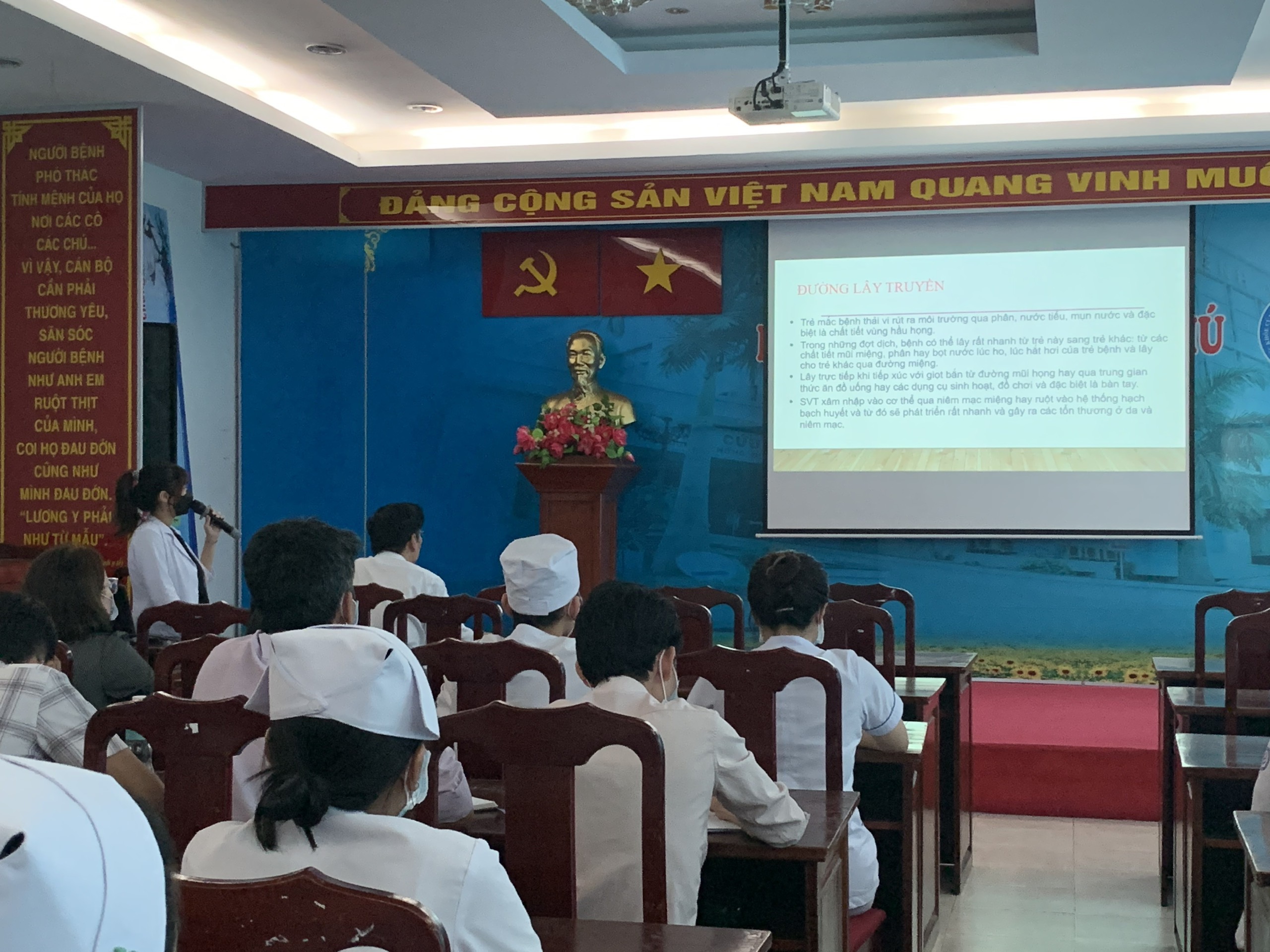 BỆNH TAY CHÂN MIỆNG Ở TRẺ EM VÀ NHỮNG LƯU Ý