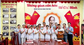 trao the dang vien   niem vinh du tu hao cua nguoi dang vien